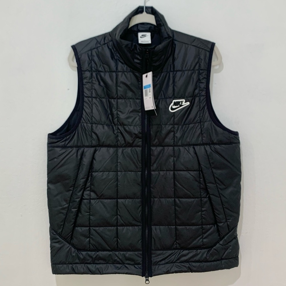 NWT Nike Men's Sportswear Synthetic Fill Down Black Vest Zip Up Men's Size M